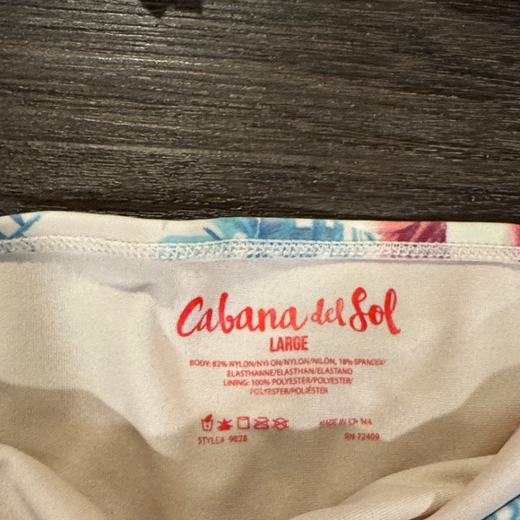 Floral Ruffle Bikini Set - Picture 2 of 3